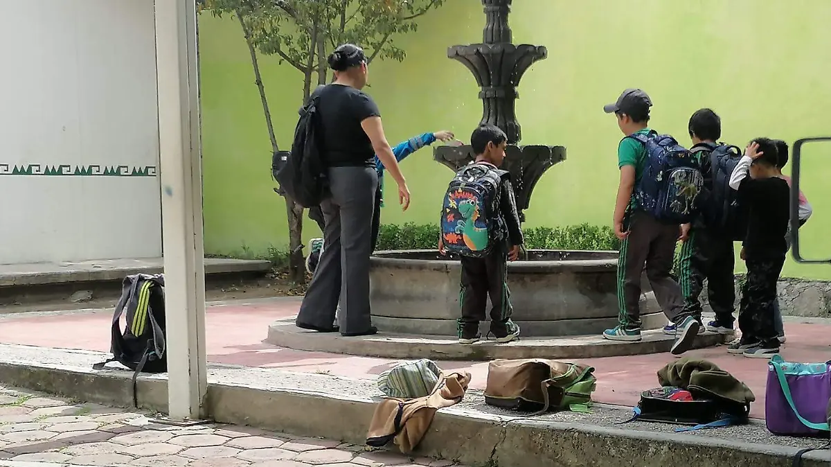 Autoridades educativas y sanitarias ampliaron la suspensión de clases en las escuelas primarias “Emiliano Zapata” y “Juan Escutia” (1)